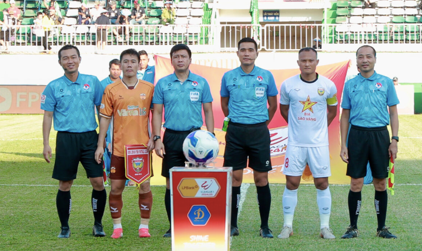 Trọng tài trận HAGL - Hà Tĩnh không công nhận bàn thắng của Minh Vương phút 21