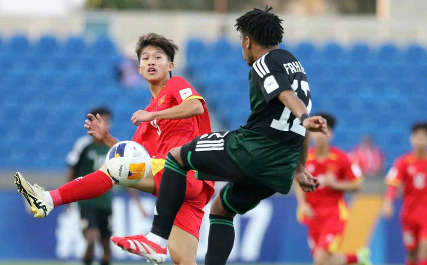 UAE chiếm lại thế trận, trước khi ấn định 1-1 ở phút 87