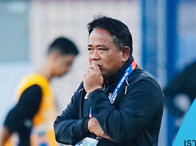 HLV Chaidet Meelarp bị yêu cầu từ chức sau thất bại của U17 Thái Lan