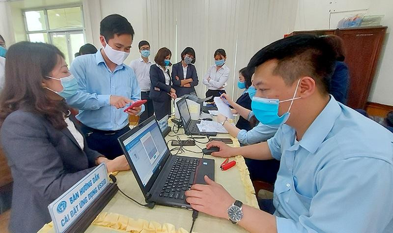 Từ 1-6, người dân được sử dụng hình ảnh thẻ BHYT trên ứng dụng VssID – BHXH số để khám chữa bệnh