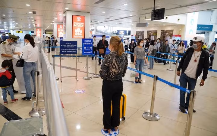 Phòng chống dịch covid-19 tại sân bay Nội Bài