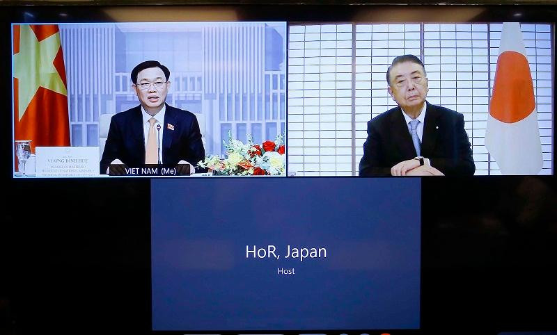 Hai nhà lãnh đạo trao đổi tại buổi hội đàm Hai nhà lãnh đạo trao đổi tại buổi hội đàm