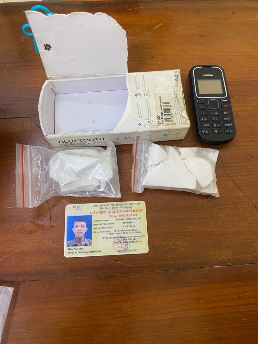 Heroin bị phát hiện, thu giữ trên xe ô tô của đối tượng