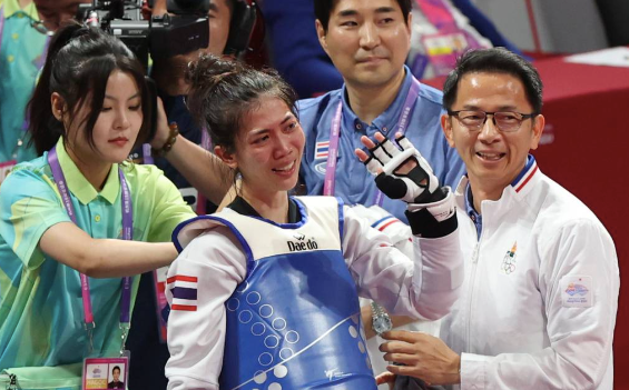 Panipak bật khóc vì hạnh phúc, sau màn ngược dòng khó tin ở ASIAD 19 Panipak bật khóc vì hạnh phúc, sau màn ngược dòng khó tin ở ASIAD 19