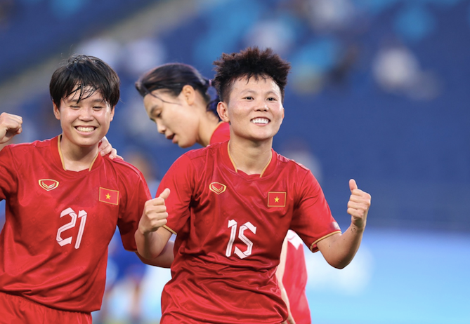 Cửa đi tiếp của tuyển nữ Việt Nam rộng mở