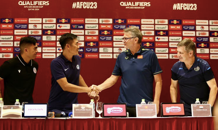 Các HLV tại họp báo trước khi khởi tranh bảng C vòng loại U23 châu Á 2024