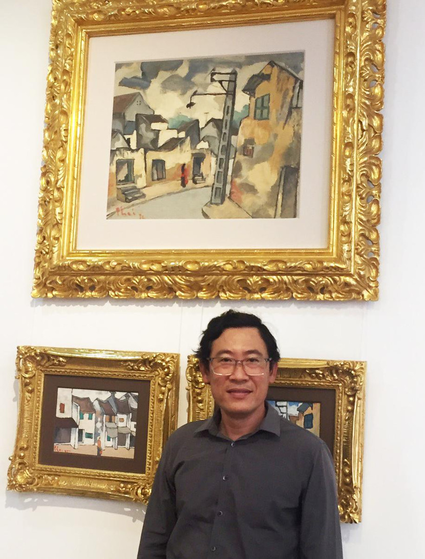 Họa sĩ Nam An tại triển lãm “Nhớ họa sĩ Bùi Xuân Phái” tháng 6-2022