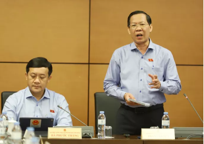 Chủ tịch UBND TP HCM Phan Văn Mãi thảo luận tổ tại Quốc hội sáng 6-6