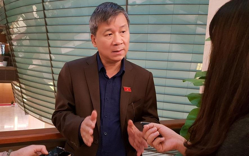 ĐBQH Nguyễn Anh Trí trả lời phỏng vấn bên hành lang Quốc hội