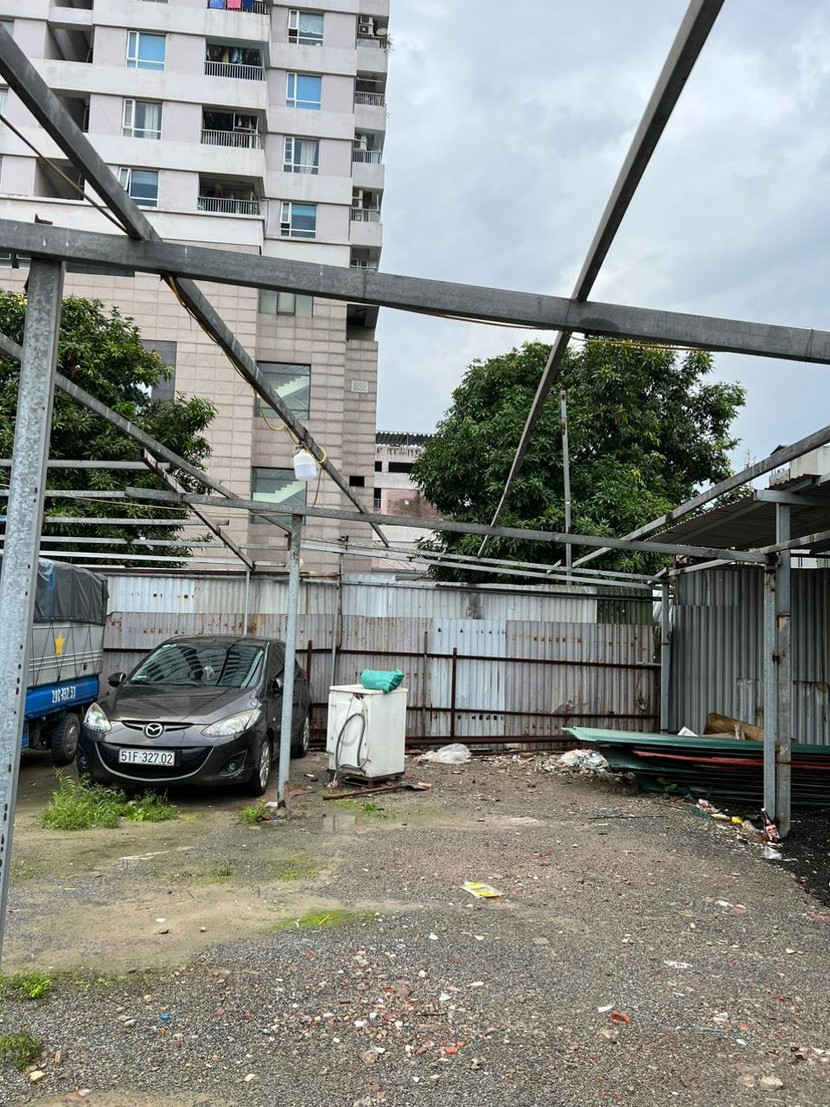 Các bãi xe đã bắt đầu tháo dỡ Các bãi xe đã bắt đầu tháo dỡ