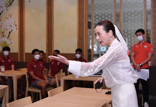 Trưởng đoàn U23 Thái Lan - Nualphan Lamsan