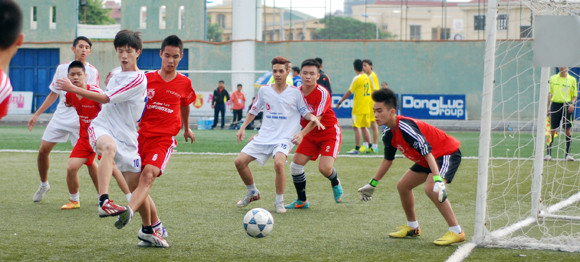 Đương kim vô địch và Á quân cùng bị loại ảnh 4