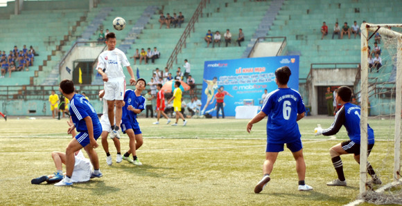 16 đội giành quyền vào vòng 2 giải bóng đá học sinh Hà Nội 2013 ảnh 3 16 đội giành quyền vào vòng 2 giải bóng đá học sinh Hà Nội 2013 ảnh 3