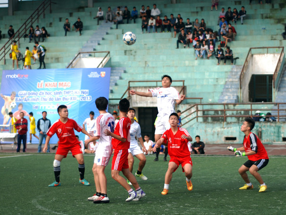 Đương kim vô địch và Á quân cùng bị loại ảnh 5