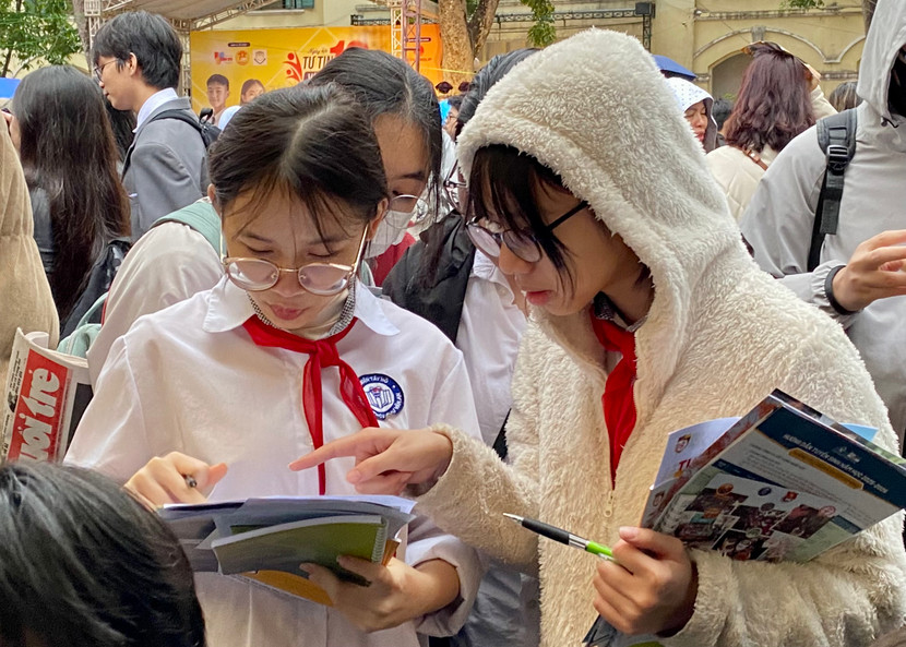 Hơn 100.000 học sinh Hà Nội đang vào giai đoạn nước rút cho kỳ thi lớp 10 THPT công lập 2025