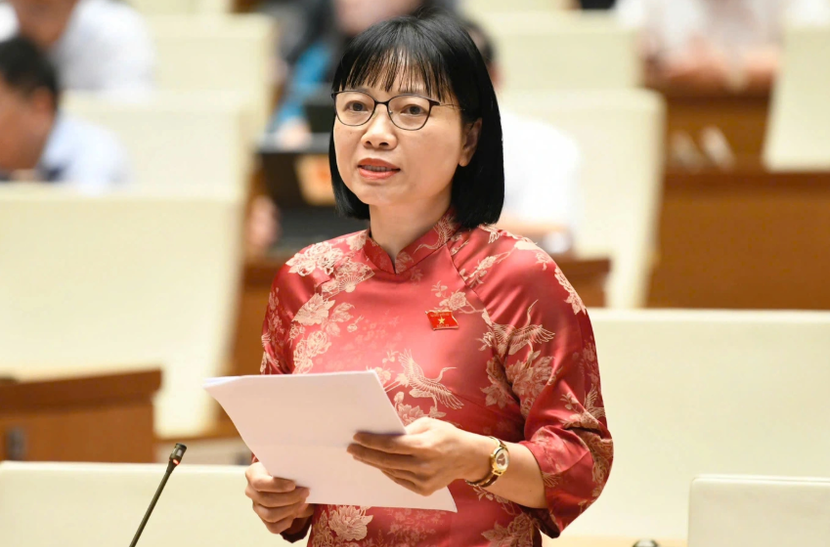 Đại biểu Nguyễn Thị Việt Nga (đoàn Hải Dương) phát biểu