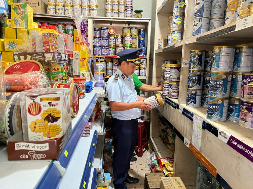 Lực lượng chức năng kiểm tra thực phẩm chức năng Lực lượng chức năng kiểm tra thực phẩm chức năng