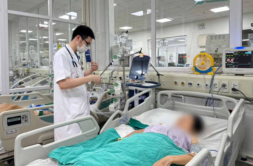 Điều trị cho bệnh nhân P.T.X. tại Bệnh viện Bệnh Nhiệt đới Trung ương