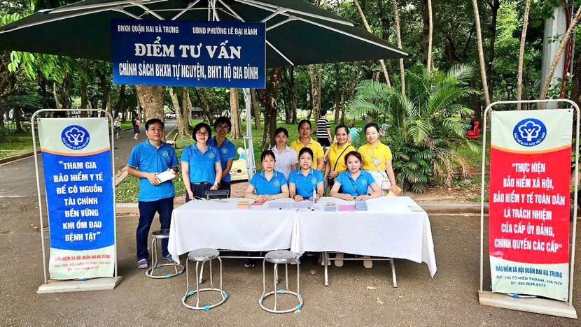 Điểm tư vấn chính sách BHXH tự nguyện, BHYT hộ gia đình của phường Lê Đại Hành, quận Hai Bà Trưng.
