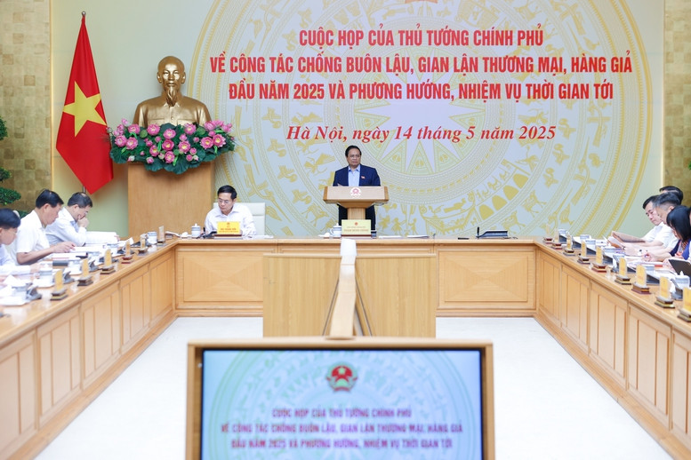 Thủ tướng Chính phủ Phạm Minh Chính chủ trì cuộc họp