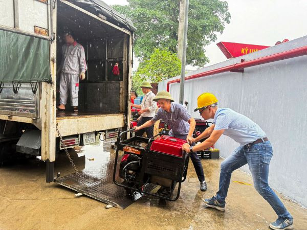 Nhà mạng chuẩn bị nhân lực, vật lực ứng phó với bão Winpha Nhà mạng chuẩn bị nhân lực, vật lực ứng phó với bão Winpha