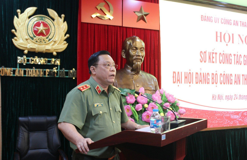 Trung tướng Nguyễn Hải Trung, Ủy viên Ban Thường vụ Thành ủy, Bí thư Đảng ủy, Giám đốc CATP Hà Nội phát biểu tại hội nghị