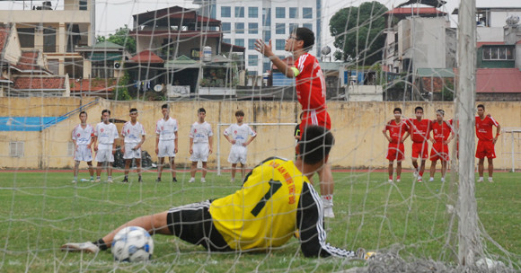 Thắng luân lưu nghẹt thở, THPT Nguyễn Thị Minh Khai đoạt Cúp vô địch ảnh 14