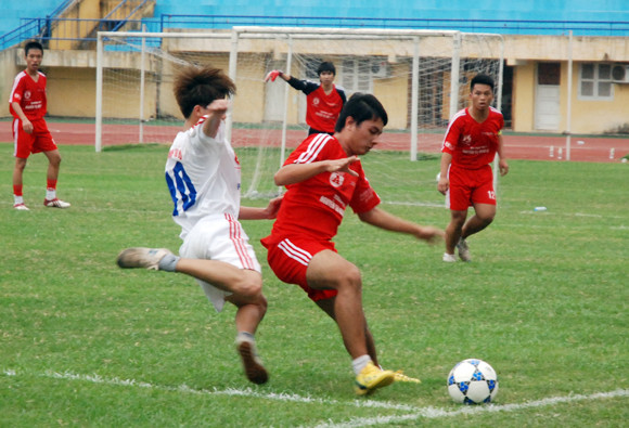 Thắng luân lưu nghẹt thở, THPT Nguyễn Thị Minh Khai đoạt Cúp vô địch ảnh 10