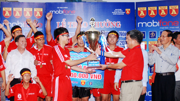 Thắng luân lưu nghẹt thở, THPT Nguyễn Thị Minh Khai đoạt Cúp vô địch ảnh 28