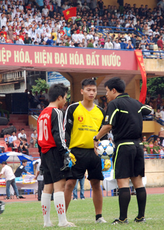 Thắng luân lưu nghẹt thở, THPT Nguyễn Thị Minh Khai đoạt Cúp vô địch ảnh 13
