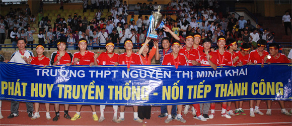 Thắng luân lưu nghẹt thở, THPT Nguyễn Thị Minh Khai đoạt Cúp vô địch ảnh 29