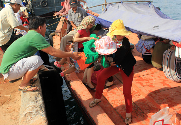 Nhịp sống hối hả trên quê hương Hải đội Hoàng Sa ảnh 10