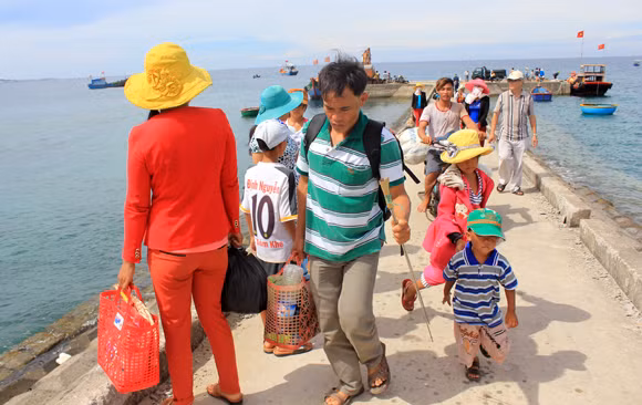 Nhịp sống hối hả trên quê hương Hải đội Hoàng Sa ảnh 11