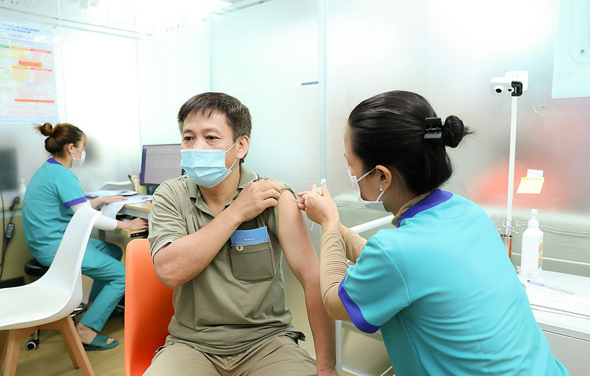 Hệ thống trung tâm tiêm chủng Long Châu hiện cung cấp 2 loại vaccine cúm chất lượng cao