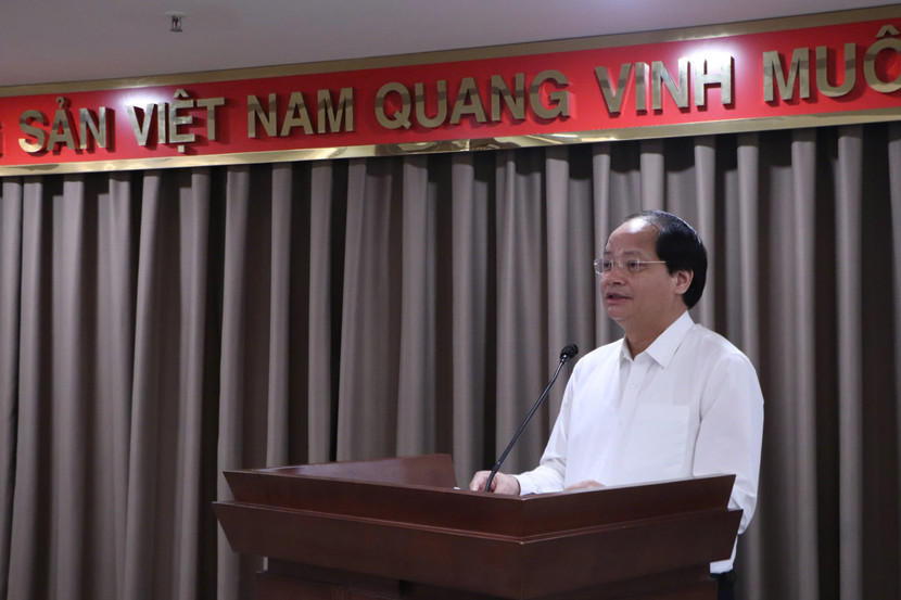 Trưởng Ban Tuyên giáo Thành uỷ Hà Nội Nguyễn Doãn Toản phát biểu tại hội nghị