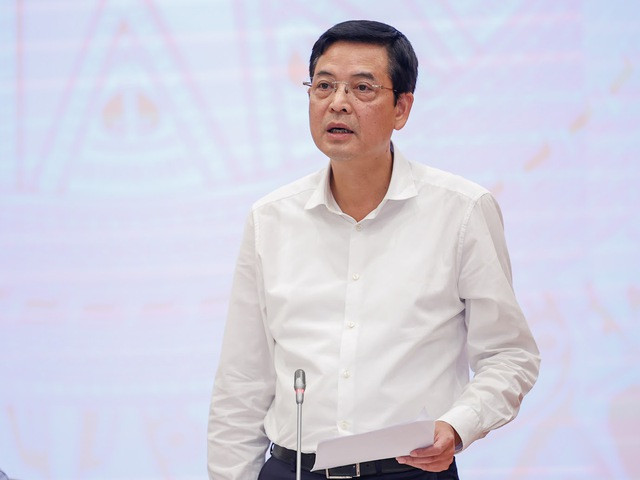 Thứ trưởng Bộ Xây dựng Bùi Xuân Dũng trả lời báo chí