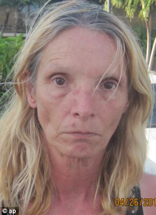 Vợ đi hoang 10 năm, chồng con ở nhà khốn đốn ảnh 3