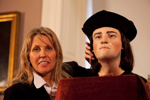 Tiết lộ bên trong ngôi mộ của vua Richard III ảnh 4