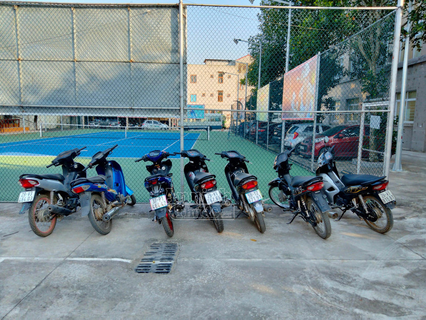 Cơ quan công an đề nghị phụ huynh không giao xe máy cho con em