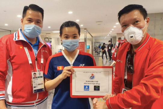 Thuỳ Linh nhận thưởng "nóng" 20 triệu đồng sau chiến thắng