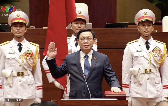 Chủ tịch Quốc hội khoá XV Vương Đình Huệ tuyên thệ Chủ tịch Quốc hội khoá XV Vương Đình Huệ tuyên thệ