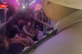 Phạt 225 triệu đồng với lái xe và chủ xe ô tô 21 chỗ 'nhồi nhét'…79 người