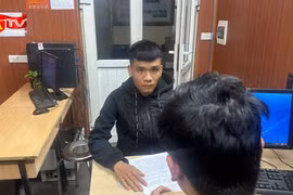 Triệu tập đối tượng đánh người phụ nữ trên phố Định Công Thượng 