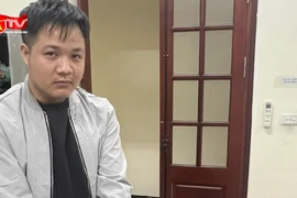 Bắt giữ đối tượng đập kính ô tô, trộm cắp tài sản tại chung cư