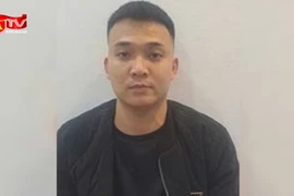 Vận động thành công đối tượng truy nã ra đầu thú 