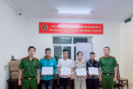 Tạm giữ 5 đối tượng về hành vi mua bán trái phép chất ma túy