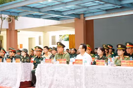 Công an phường Hai Bà Trưng diễn tập phương án bảo đảm ANTT tại trụ sở UBND phường