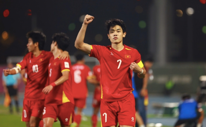 Đ&igrave;nh Bắc nhận vinh danh AFC v&agrave; lời cảm ơn từ fan h&acirc;m mộ | B&aacute;o Điện tử An  ninh Thủ đ&ocirc;