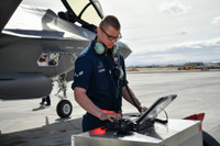 f-35-maintainer-plugged-in-170207-f-od616-0001-1024x683-4590-7039.jpeg