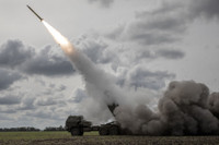 Không ngờ Mỹ lại kiểm soát chặt chẽ đến từng phát bắn từ hệ thống HIMARS Ukraine